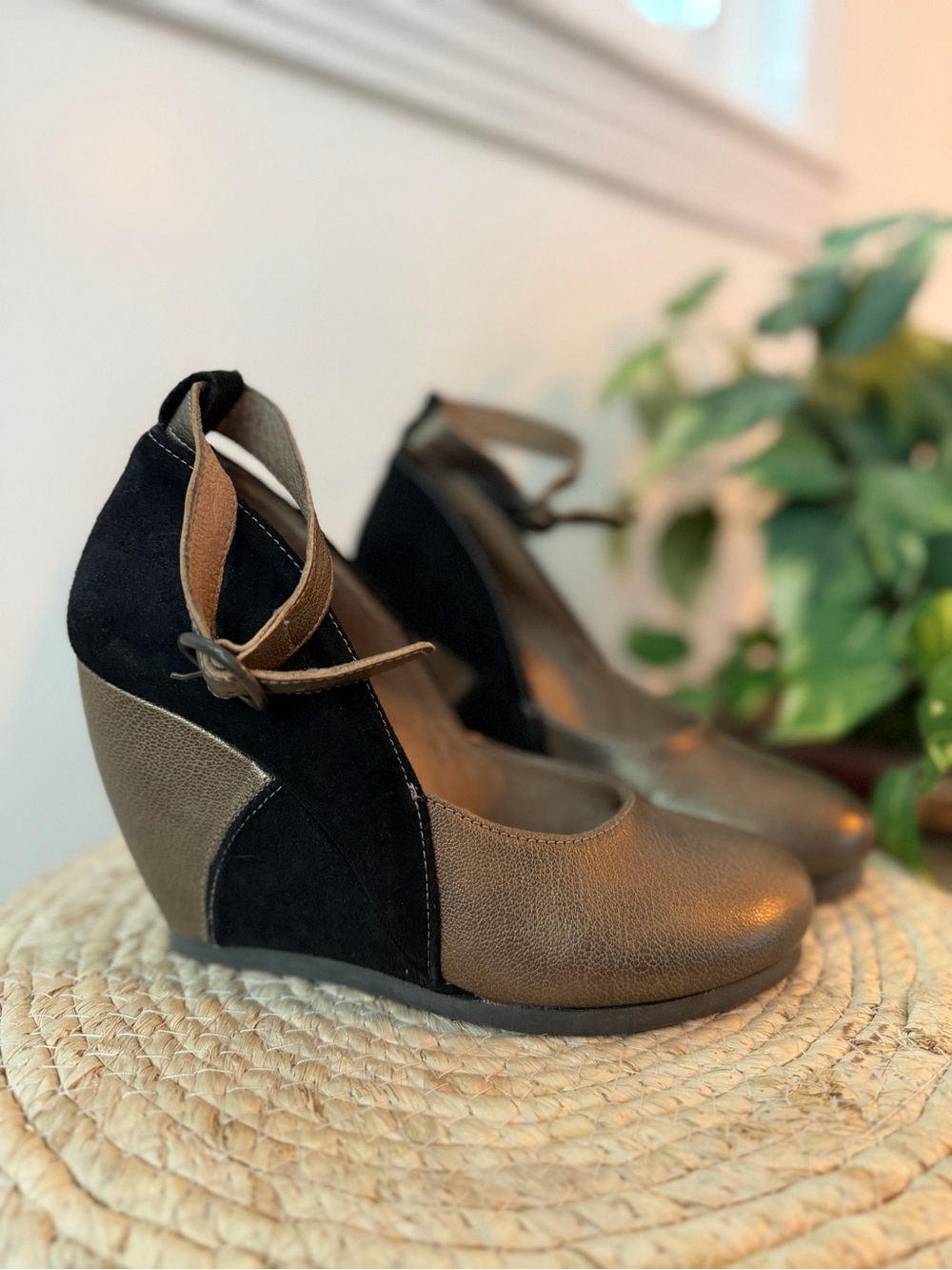 Chic Two-Tone Wedge Pumps with Ankle Strap — Black and Brown